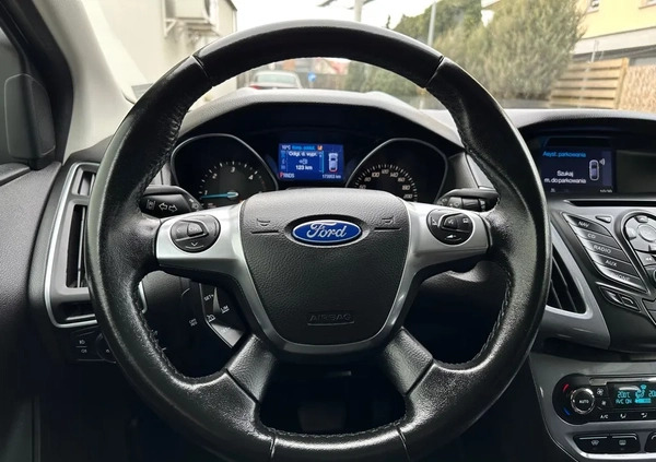 Ford Focus cena 29900 przebieg: 167400, rok produkcji 2013 z Szczecin małe 667